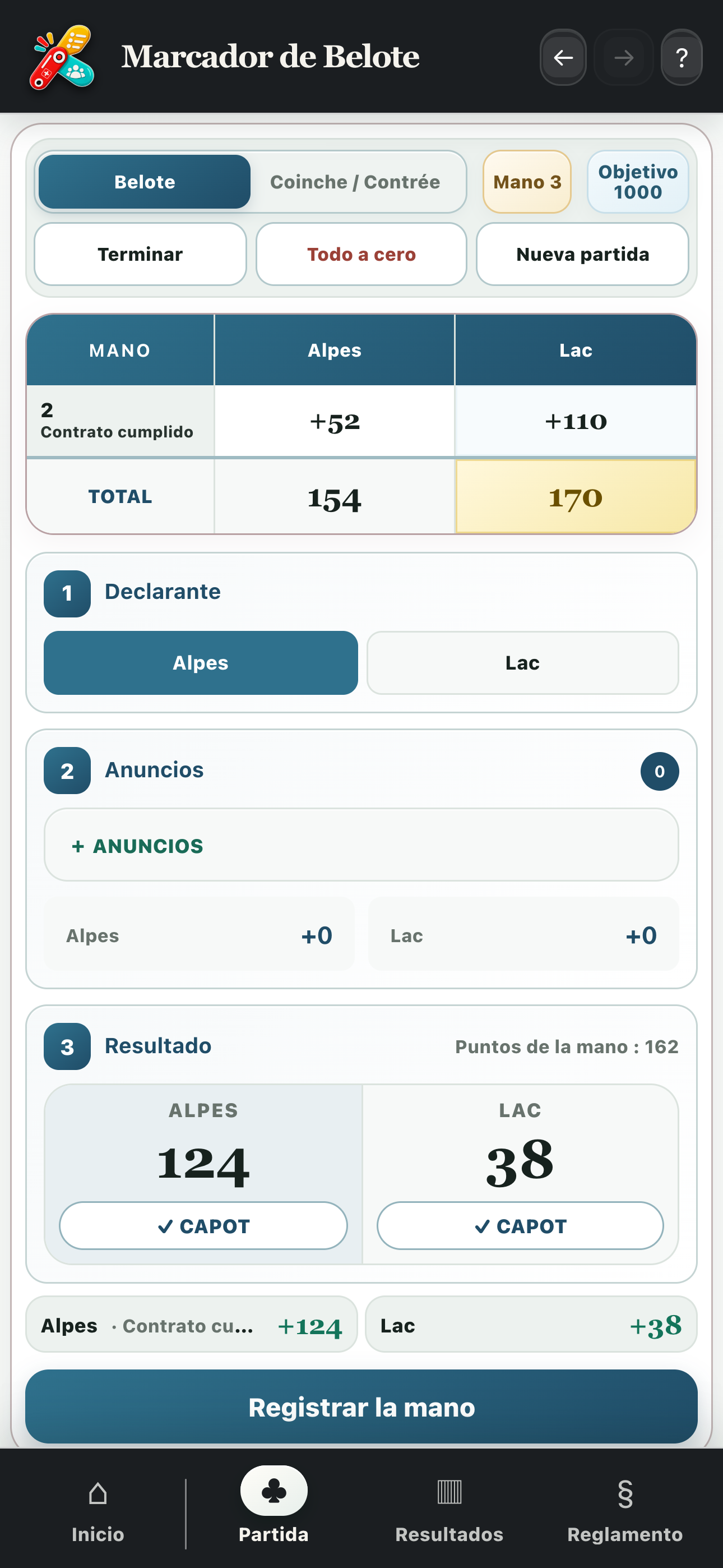 Cálculo de una mano de Belote clásica con equipo declarante, anuncios y puntos